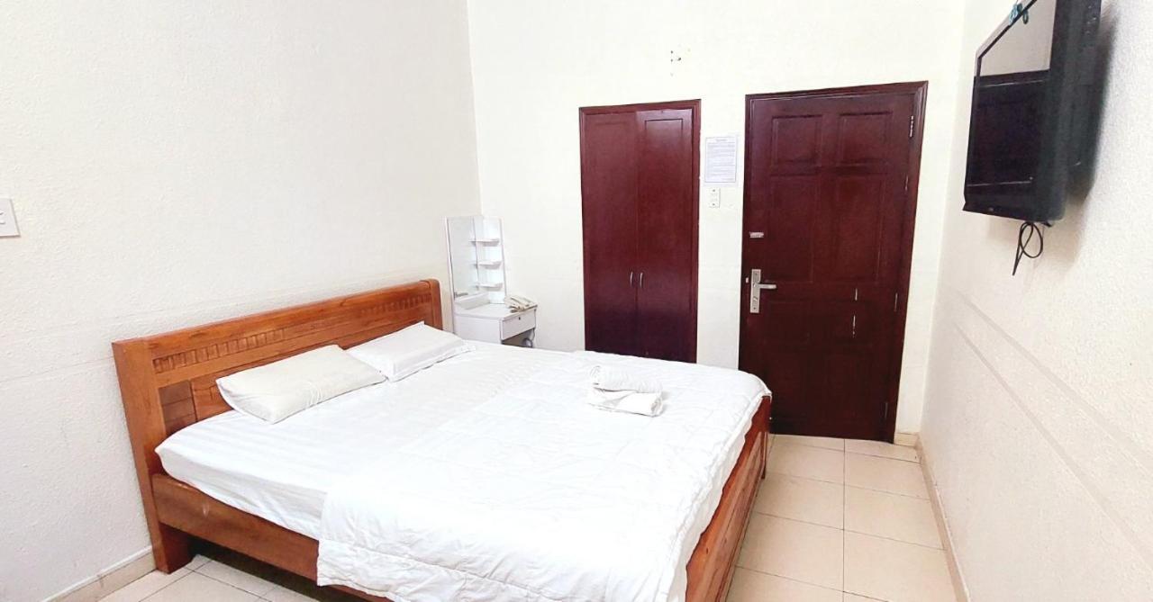 Hotel Khach San Huong Quynh Thành Pho Ho Chí Minh Esterno foto